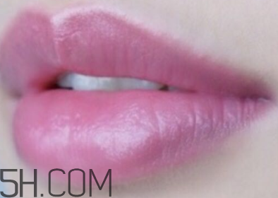 muf柔色霓彩唇膏好用嗎_N36試色 muf柔色霓彩唇膏好用嗎_N36試色