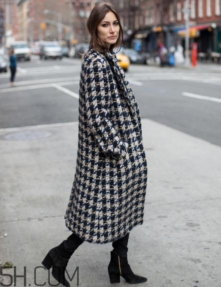格子大衣搭配什么鞋子？格子大衣搭配鞋子圖片