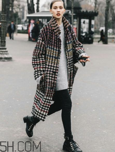 格子大衣搭配什么鞋子？格子大衣搭配鞋子圖片