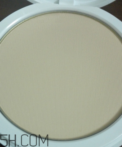 玫珂菲雙效美白粉餅怎么樣_適合干皮嗎 玫珂菲雙效美白粉餅怎么樣_適合干皮嗎