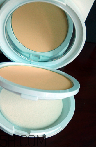 玫珂菲雙效美白粉餅怎么用_好用嗎 玫珂菲雙效美白粉餅怎么用_好用嗎