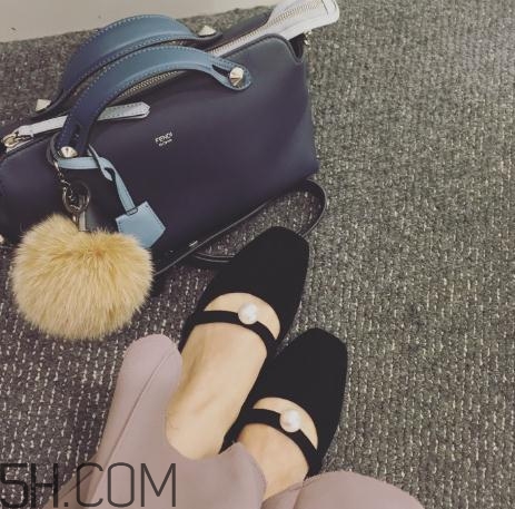 阿瑪尼鞋子質(zhì)量好嗎？阿瑪尼的鞋子好穿嗎？