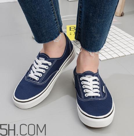 黑色帆布鞋掉色怎么辦？帆布鞋怎么清洗不掉色？