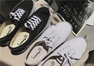 帆布鞋會(huì)越穿越大嗎？帆布鞋會(huì)越穿越松嗎？