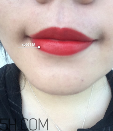 迪奧999和cpb311哪個好看？cpb奢華艷光唇膏價格多少錢？
