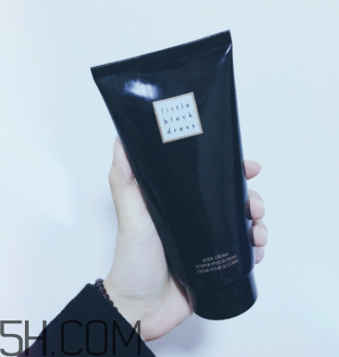 雅芳小黑裙香體乳怎么樣？雅芳小黑裙香體乳好用嗎？