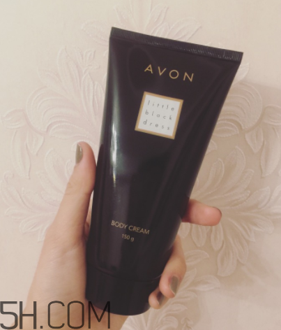 雅芳香體乳效果怎么樣？雅芳香體乳哪個(gè)好聞？