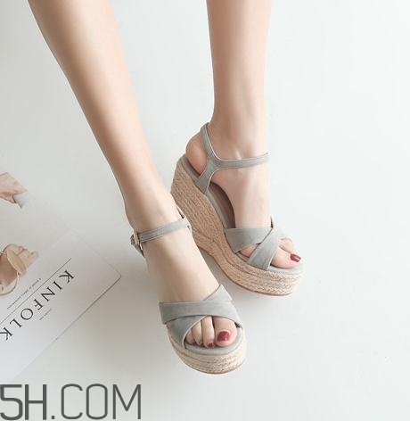 穿坡跟鞋有什么危害？孕婦可以穿坡跟鞋嗎？