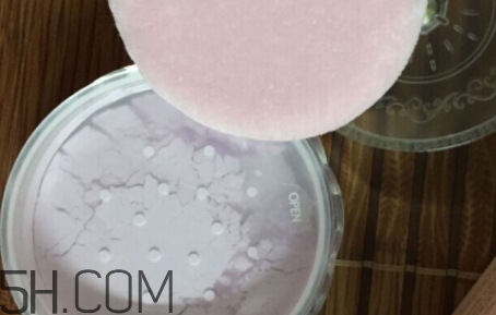 巧迪尚惠蜜粉好用嗎？巧迪尚惠散粉色號(hào)試色