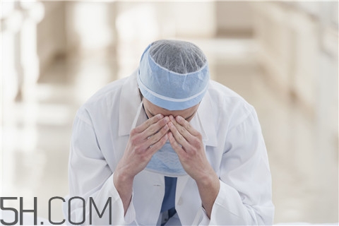 蕁麻疹能吹風(fēng)嗎？蕁麻疹能洗澡嗎？