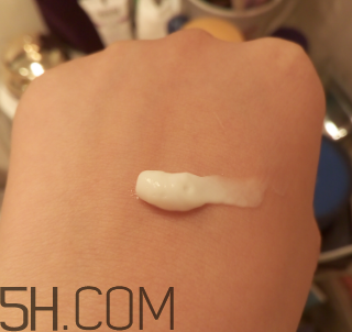 露得清身體乳怎么樣？露得清身體乳好用嗎？