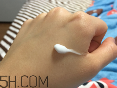 露得清身體乳怎么樣？露得清身體乳好用嗎？