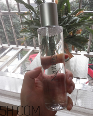 露得清保濕亮膚液怎么樣？露得清保濕亮膚液好用嗎？