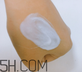 露得清綿密洗面奶怎么樣？露得清綿密洗面奶好用嗎？