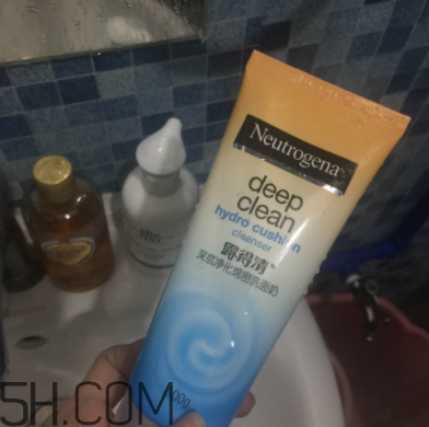 露得清綿密洗面奶怎么樣？露得清綿密洗面奶好用嗎？