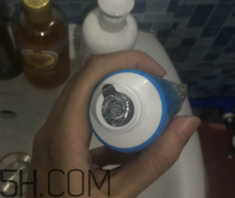 露得清綿密洗面奶怎么樣？露得清綿密洗面奶好用嗎？