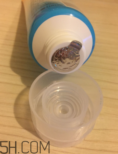 露得清綿密洗面奶怎么樣？露得清綿密洗面奶好用嗎？