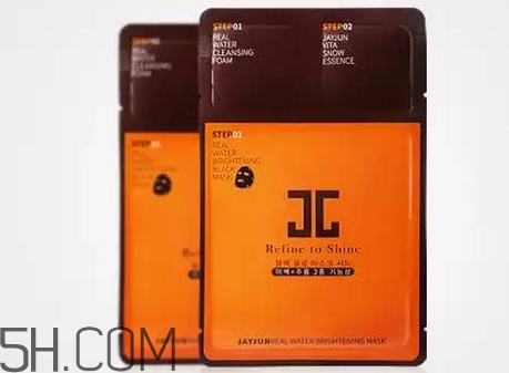 春雨面膜和水光面膜哪個(gè)好用？春雨面膜和水光面膜的區(qū)別