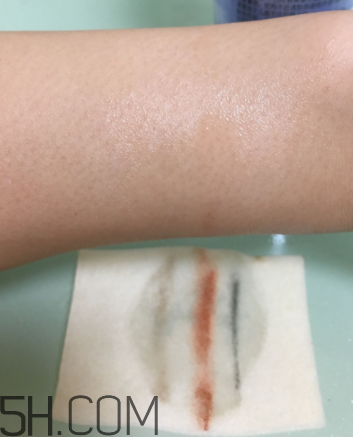 露得清卸妝水怎么用？露得清卸妝水多少錢？