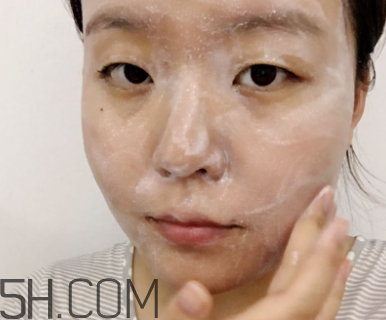 露得清洗卸潔顏露怎么用？露得清洗卸潔顏露好用嗎？