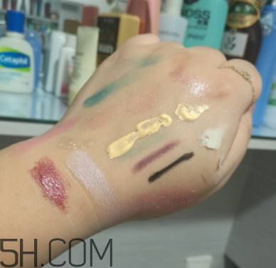 露得清洗卸潔顏露怎么樣？露得清洗卸露能卸干凈嗎？