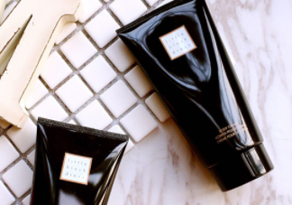 雅芳香體乳效果怎么樣？雅芳香體乳哪個(gè)好聞？