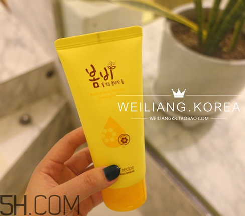 為什么洗臉要用洗面奶？洗面奶的基本使用方法