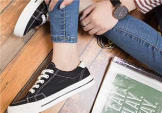 穿帆布鞋可以跑步嗎？穿帆布鞋跑步好嗎？