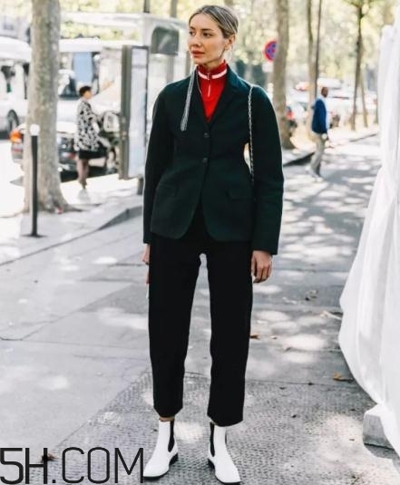 高領(lǐng)毛衣搭配什么外套？高領(lǐng)毛衣怎么搭配外套？