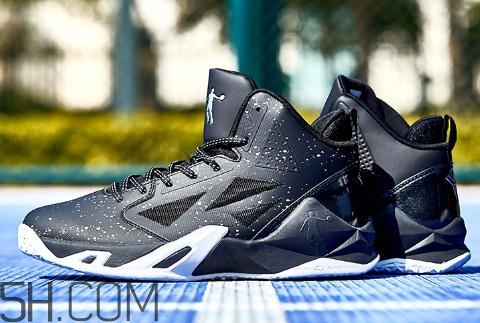 籃球鞋怎么清洗？籃球鞋可以水洗嗎？