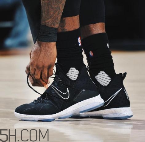 籃球鞋可以當(dāng)跑步鞋嗎？籃球鞋適合跑步嗎？