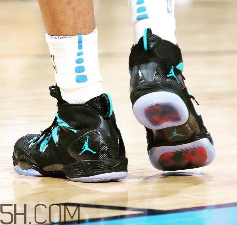 籃球鞋可以當(dāng)跑步鞋嗎？籃球鞋適合跑步嗎？