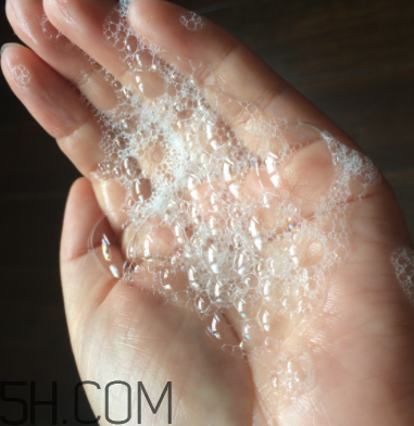 小蜜蜂寶寶洗發(fā)露怎么樣？小蜜蜂寶寶洗發(fā)露好用嗎？