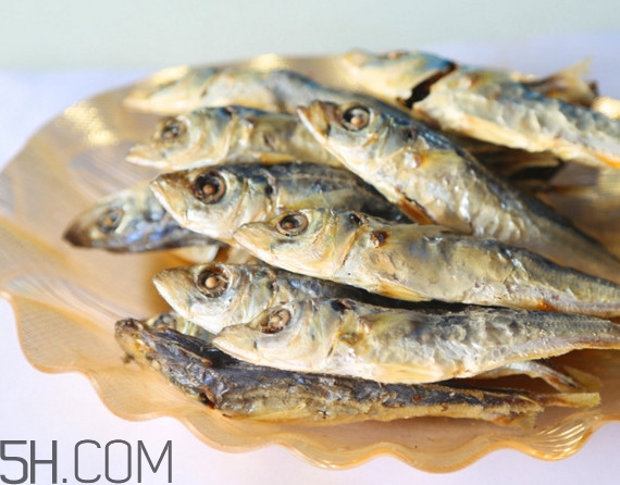 咸魚是不是海鮮？咸魚是不是咸水魚？