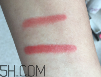 小蜜蜂唇膏筆怎么樣？小蜜蜂唇膏筆好用嗎？