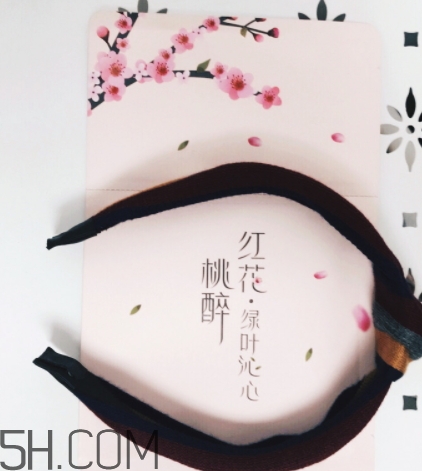 素萃面膜怎么樣？素萃面膜有熒光劑激素嗎？