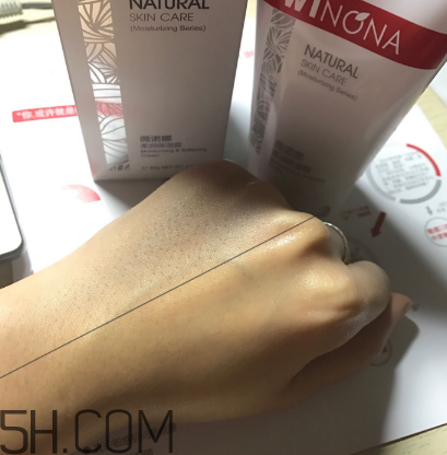 薇諾娜保濕霜怎么用？薇諾娜保濕霜使用心得