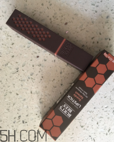 小蜜蜂口紅孕婦能用嗎？小蜜蜂口紅怎么樣？