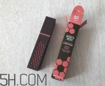 小蜜蜂口紅好用嗎？小蜜蜂口紅試色