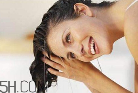 絲蓓綺和沙宣哪個(gè)好？水之密語與絲蓓綺哪個(gè)好用