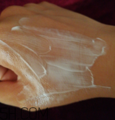 小蜜蜂潤(rùn)膚露多少錢(qián)？小蜜蜂潤(rùn)膚露貴不貴？