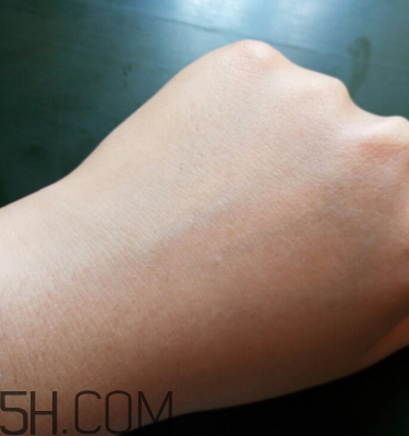 小蜜蜂水洗面膜敷多長(zhǎng)時(shí)間？小蜜蜂水洗面膜用法