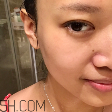 小蜜蜂水洗面膜敷多長(zhǎng)時(shí)間？小蜜蜂水洗面膜用法
