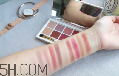 vnk十色眼影盤怎么畫？vnk云興霞蔚十色眼影畫法步驟