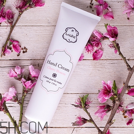 歐舒丹護(hù)手霜和laline護(hù)手霜哪個好_評測對比 歐舒丹護(hù)手霜和laline護(hù)手霜哪個好_評測對比