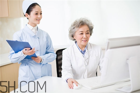 青光眼跟心臟有關(guān)系嗎？青光眼跟上火有關(guān)系嗎？