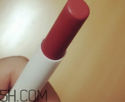 蒂詩(shī)顏口紅有毒嗎？蒂詩(shī)顏口紅安全嗎？