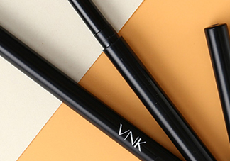 vnk眼線膠筆怎么用？vnk眼線筆使用方法