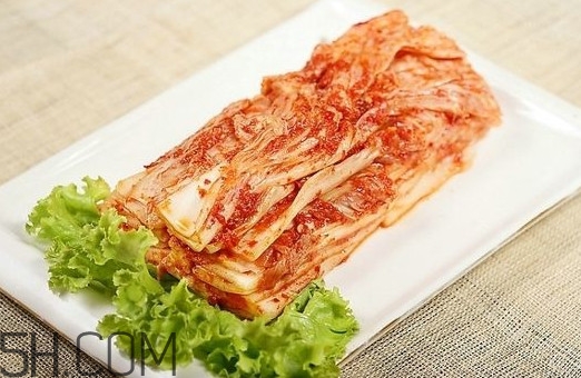 辣白菜是酸的嗎？辣白菜是泡菜嗎