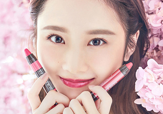 小蜜蜂唇膏筆怎么樣？小蜜蜂唇膏筆好用嗎？